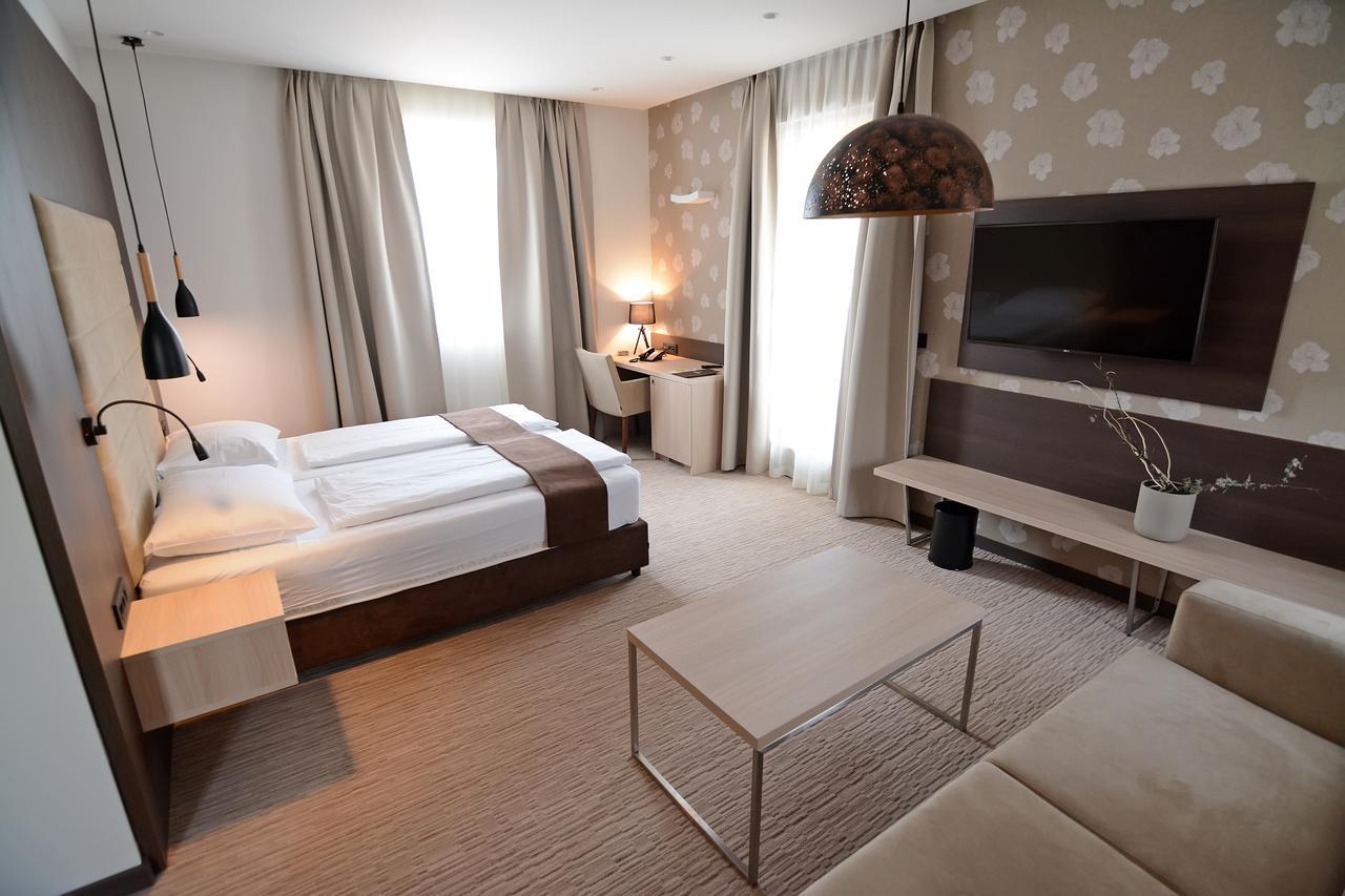 Hotel Gallus Sesvete Buitenkant foto