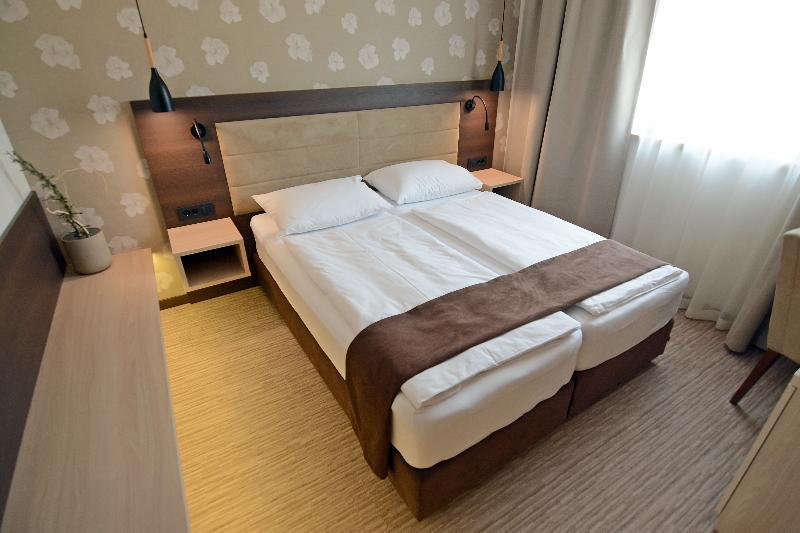 Hotel Gallus Sesvete Buitenkant foto